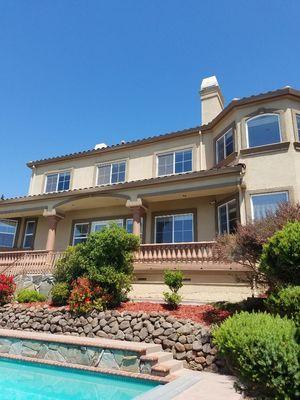 Window cleaning in Fremont