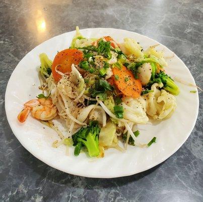 Soft Fried Seafood Noodles