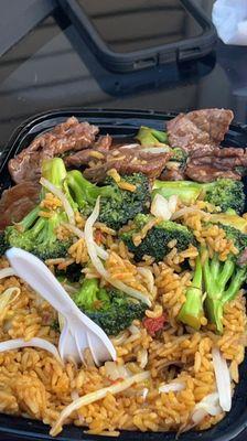 59. C10. Beef with Broccoli Combo Platter