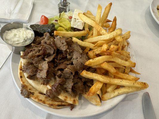 Gyro platter with French fries