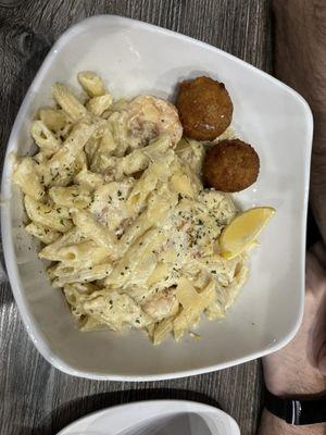 seafood alfredo