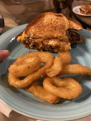 Frisco Melt with Onion rings