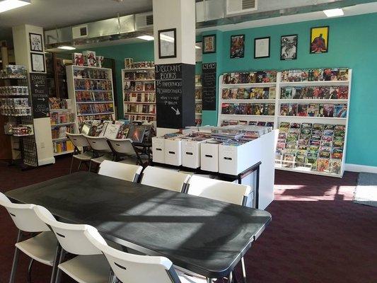 Plenty of space for gaming and browsing comics!