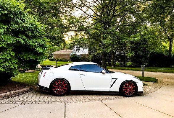 Picture sent to us from customer after installing lowering springs on his GTR!