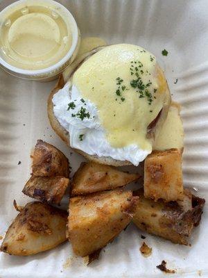 Half order traditional eggs bene with extra hollandaise on the side