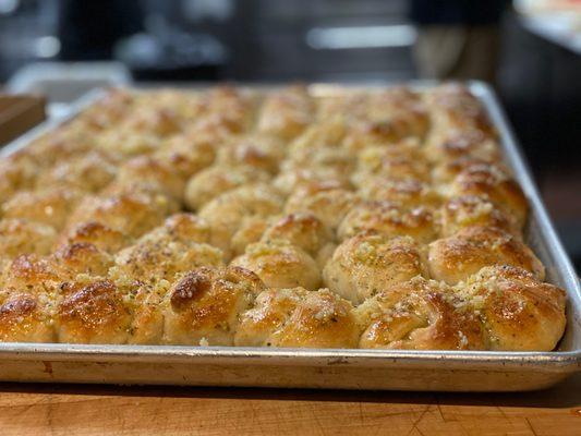 Garlic knots