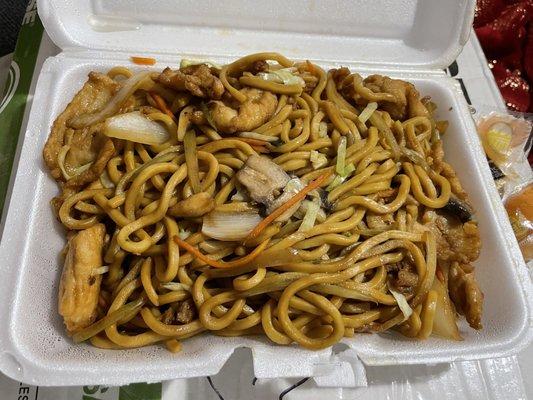 Chicken Lo Mein