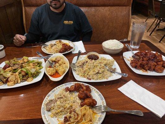 Kung Pao Deluxe, House Special Fried Rice, General Tso's Chicken,