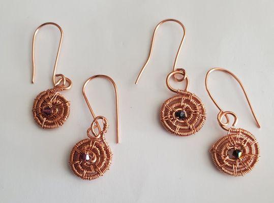 Dine sized wirewovenbearrings with assorted crystals avail.