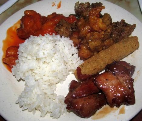 Mixed plate of food. My favorite was the Honey Chicken...which they called Hong Kong Chicken this week....Confused =T