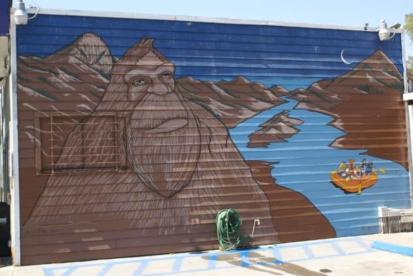 Big Foot Painting on Patriot Gas Station!!