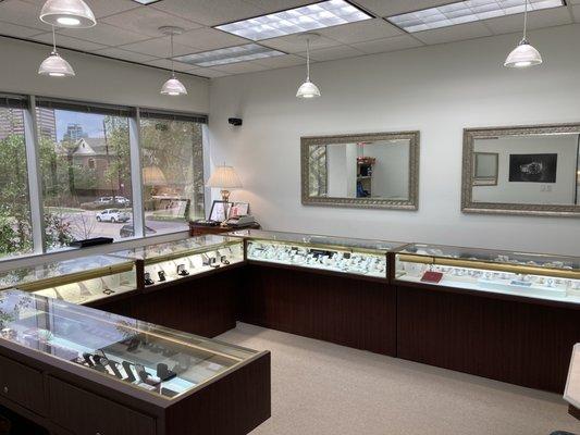 Picture of the showroom at Swiss Watch Company