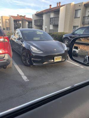 Tenants parking spot taken by an unauthorized vehicle/ non tenant.