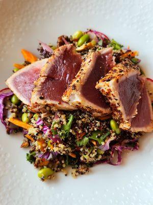 The best new salad in Dallas, the Togarashi Tuna & Ancient Grain Salad at Zest Cafe Dallas