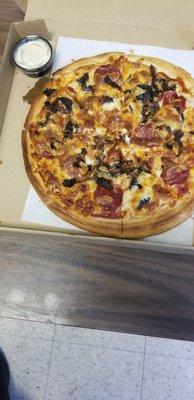 Kings Halal Beef Pepperoni Pizza