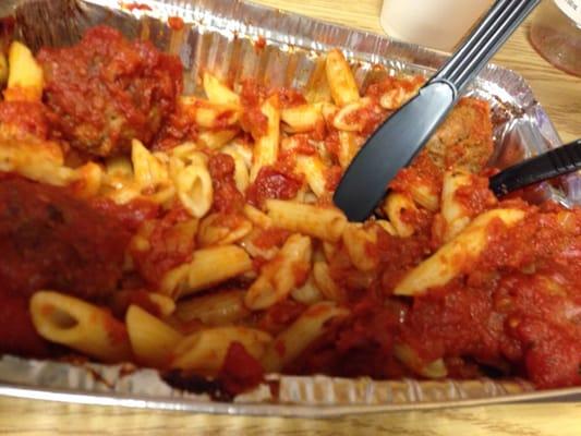 Ziti marinara with meatballs .  Great too.  And they are open until 10.