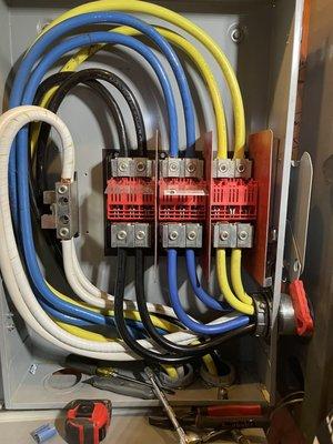 New 600 amp non fused Service entrance disconnect