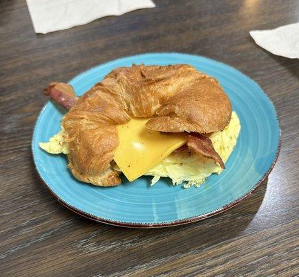 Bacon, egg and cheese breakfast sandwich