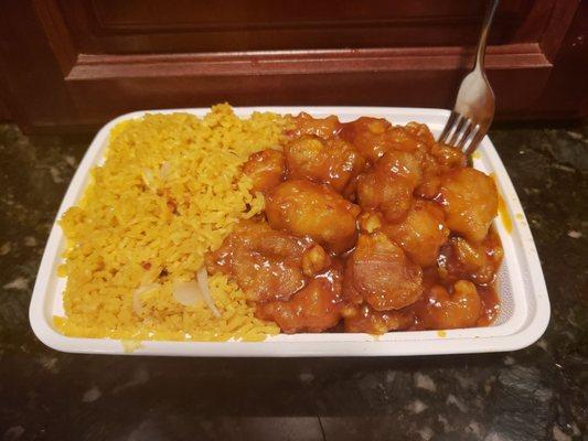 General Tsos Chicken Combo and Fried Crabmeat Cheese.