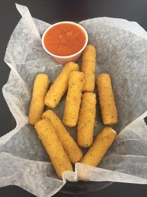 Most mozzarella sticks I've ever gotten in one order! Sooooo good!