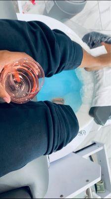 my jelly pedicure was everything! the glass of wine was a plus! make sure you're stopping by and supporting