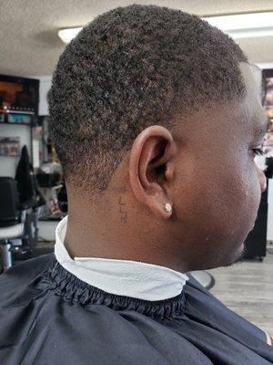 1 1/2 ontop with the grain and taper