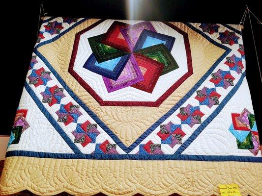 Amish Handmade Quilt!!!