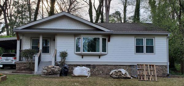 Facelift for 1950s ranch home