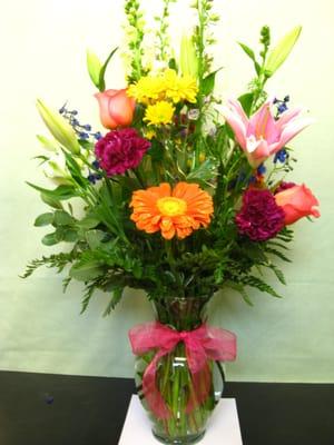 Another Beautiful Flower Arrangement By Villa's Flowers !