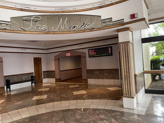 Entrance to the movie theaters.