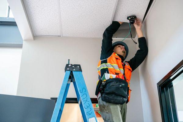 camera installation at a small business #camerainstallation #securitysystem #securityintallation