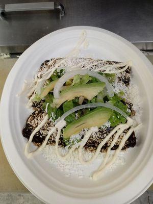 Enchiladas de mole negro