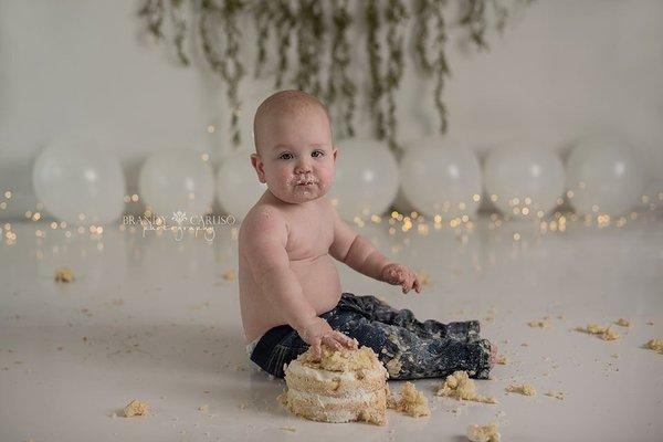 Smash cake session Denver Colorado. Baby photographer