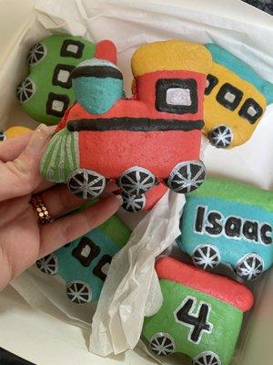 custom train macarons