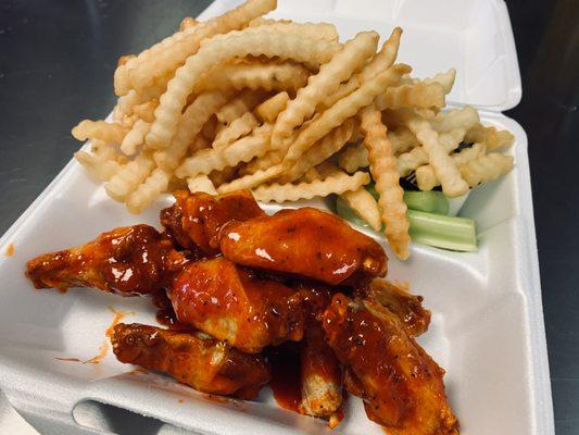 Delicious hot wings combo!