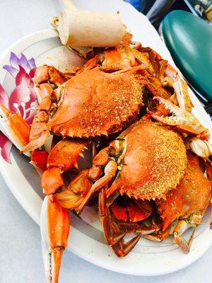 Steamed local crabs