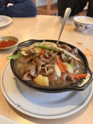 Beef with Vermicelli in Pot