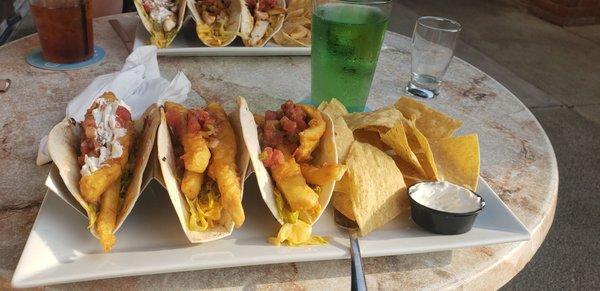 Fish tacos and smoothie cider