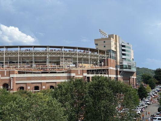 NEYLAND STADIUM - GO BIG ORANGE!