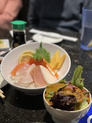 Chirashi bowl