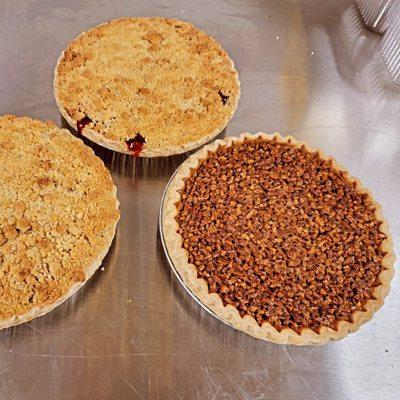 Order your Holiday pies! Ordena tus pays favoritos!