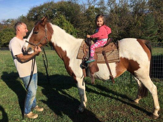 Riding a horse, walking and feeding goats, gathering. Eggs and feeding chickens.... playing with kittens . It was a full day for kids