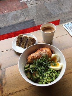 Chicken bowl, cortado and cardamom ricotta cake- yum