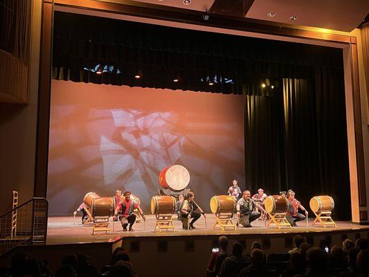 Kaminari Taiko drum performance