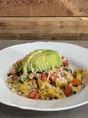 Curry Chicken Bowl with some extra avocado !