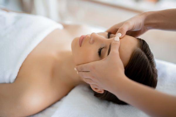 Reduce Stress and Relax with a Massage Today