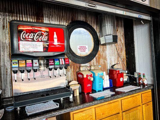 I need that ketchup and ranch server things at home, awesome.