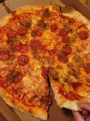 Large Pepperoni & Sausage - $22.45