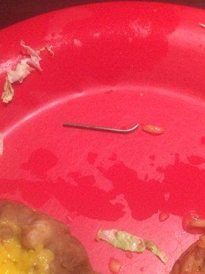 Found a piece of metal in my daughters taco. My daughters and my food were cold, but my wife's was hot. Won't go there again.