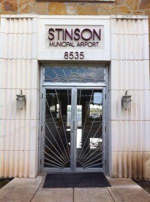 Stinson front door... beautiful murals on the Big Bib walls... UYE First Friday Lunch Bunch: Come Fly With Me @ Stinson. Fri 03 Nov 17